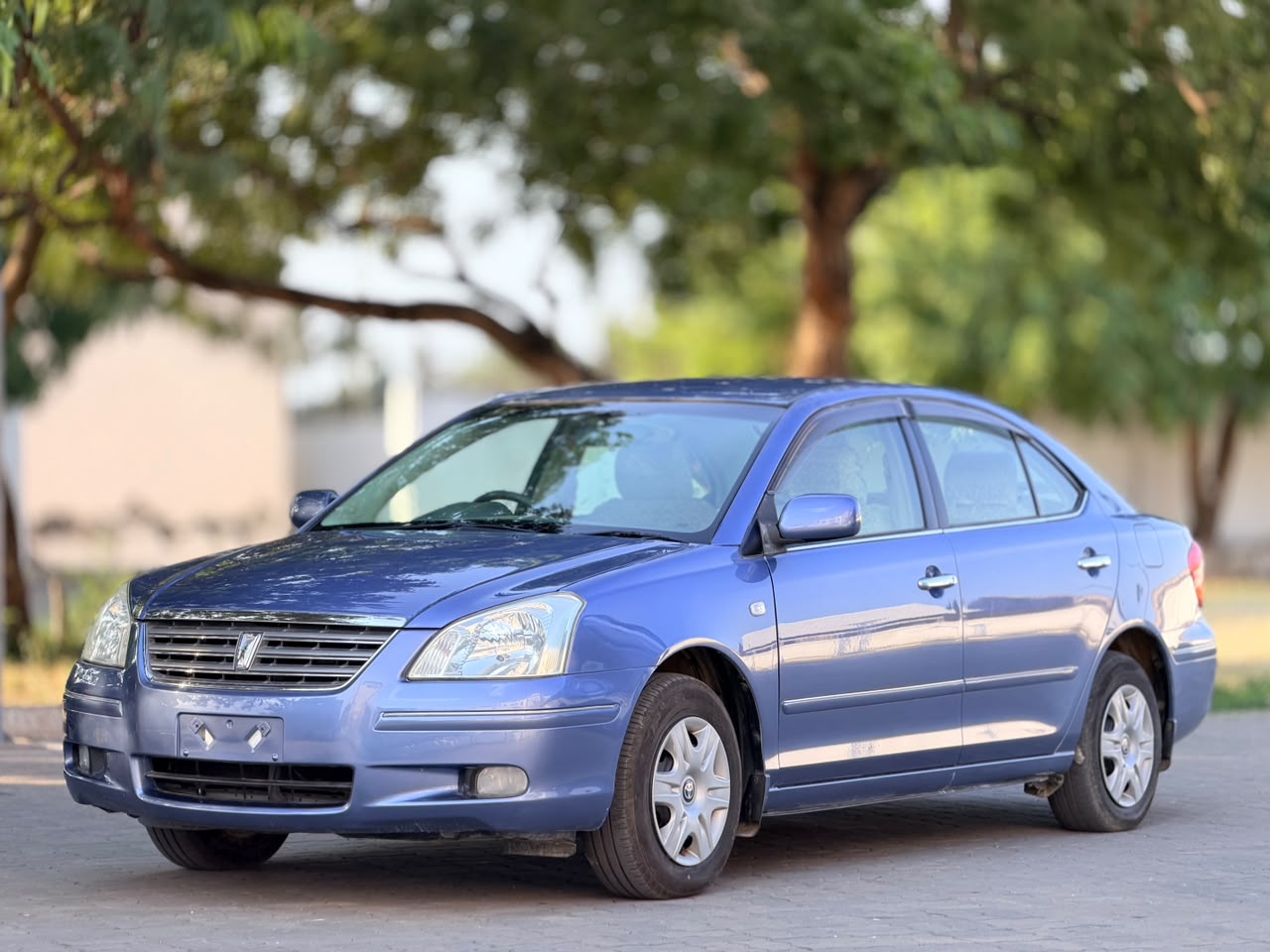 TOYOTA PREMIO F thumbnail 7